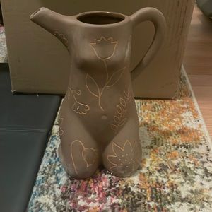 Lady grow vase by urban outfitters